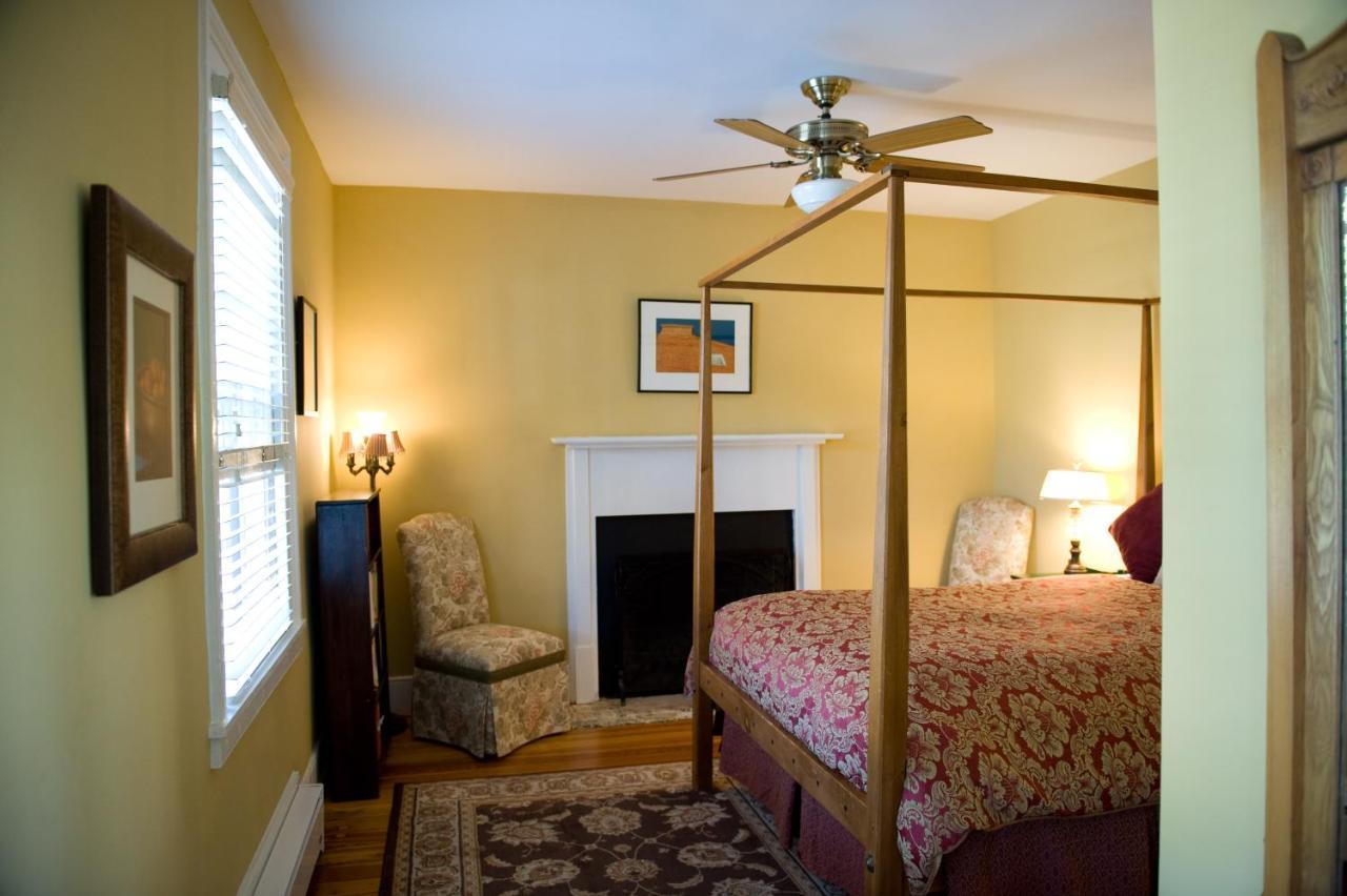 Hopkins Ordinary Bed, Breakfast And Ale Works Bed & Breakfast Sperryville Bagian luar foto